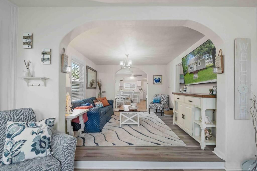 Beach Bungalow - 1 Block To Beach - Pets Welcome! Norfolk Esterno foto