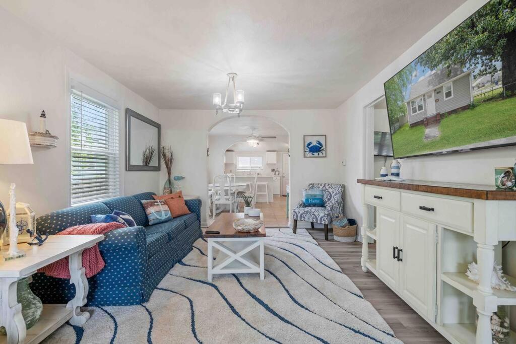 Beach Bungalow - 1 Block To Beach - Pets Welcome! Norfolk Esterno foto