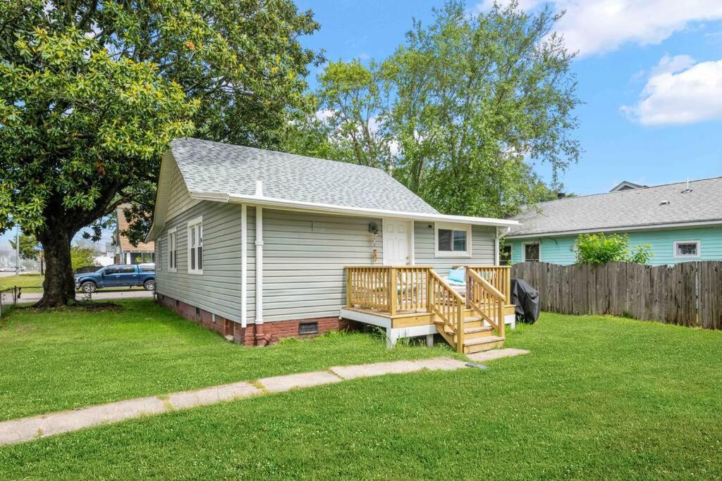 Beach Bungalow - 1 Block To Beach - Pets Welcome! Norfolk Esterno foto