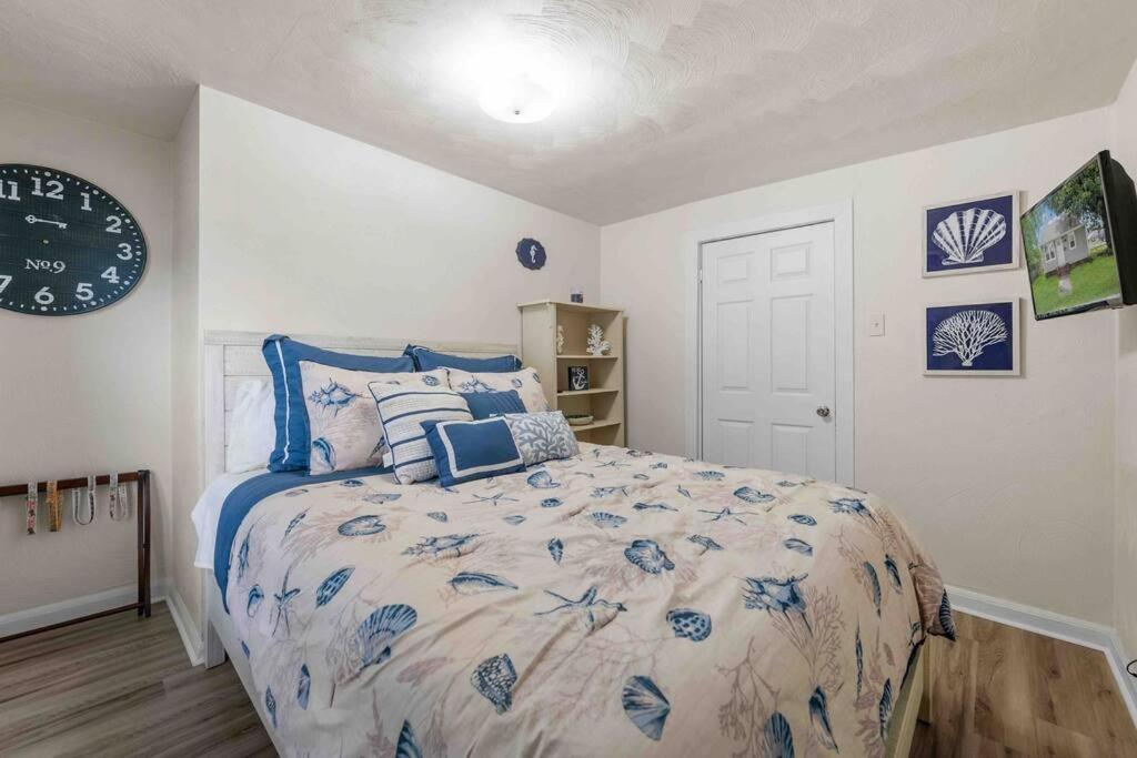 Beach Bungalow - 1 Block To Beach - Pets Welcome! Norfolk Esterno foto